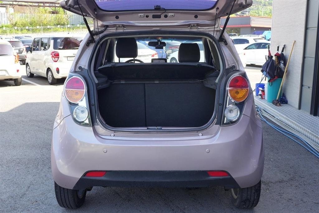 Chevrolet Spark - Vista 5