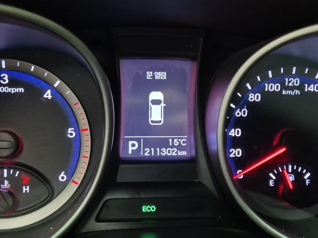 HYUNDAI Santa Fe - Vista 6