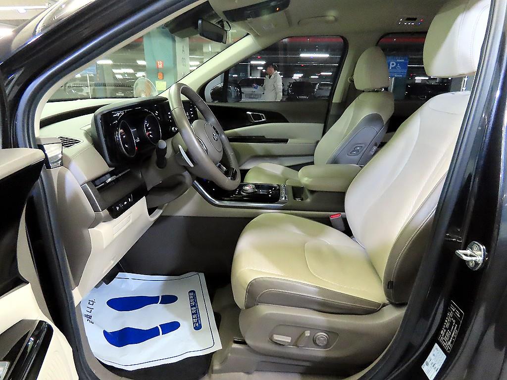 KIA Carnival - Vista 6