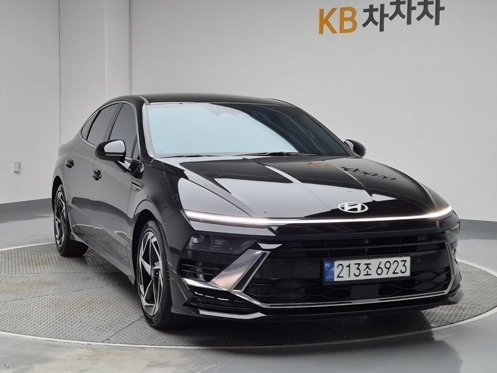 HYUNDAI Sonata - Vista 4