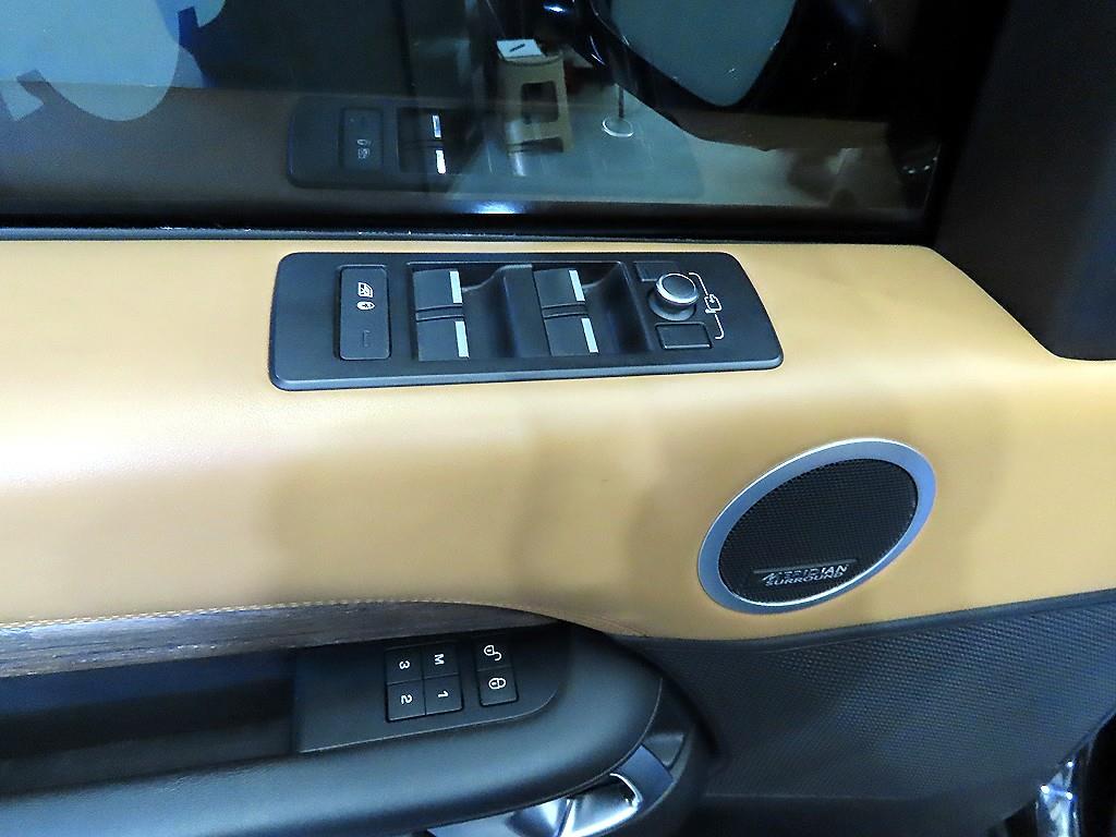 Land Rover Discovery 2018 Negro - Importación desde Corea - HF Imports Iquique - Foto 13