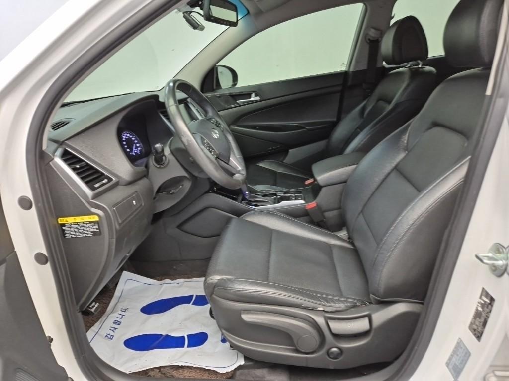 HYUNDAI Tucson - Vista 11