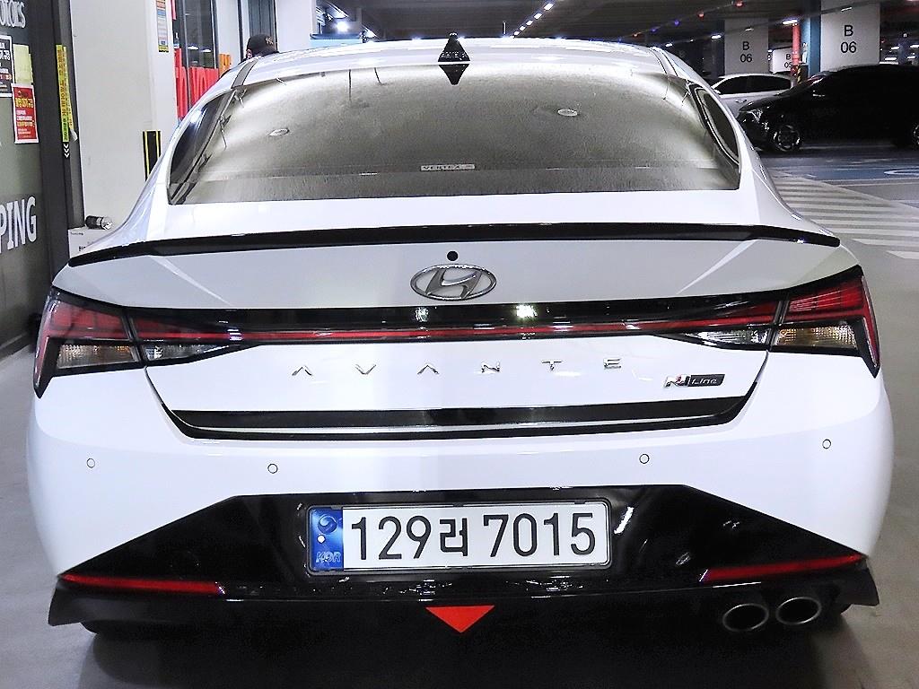 HYUNDAI Avante - Vista 5
