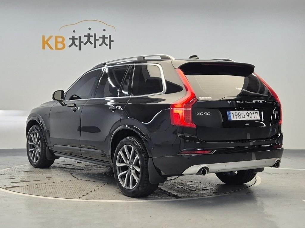 Volvo XC90 - Vista 2