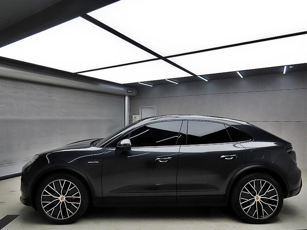 Porsche Macan - Vista 4