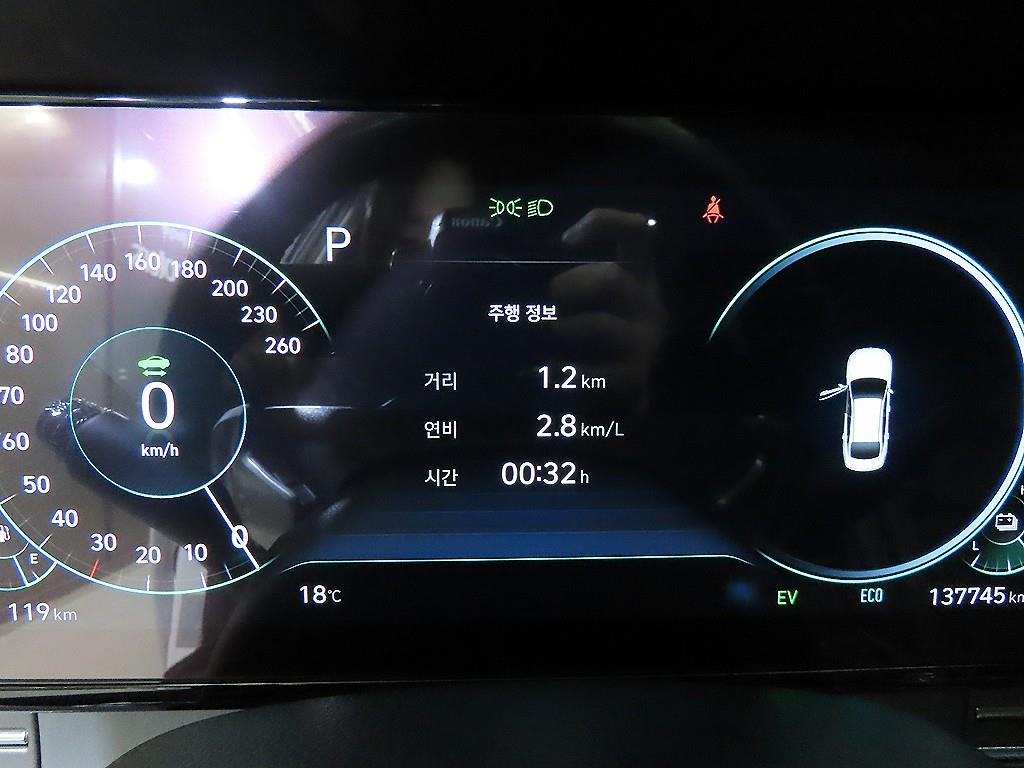 HYUNDAI Grandeur - Vista 9