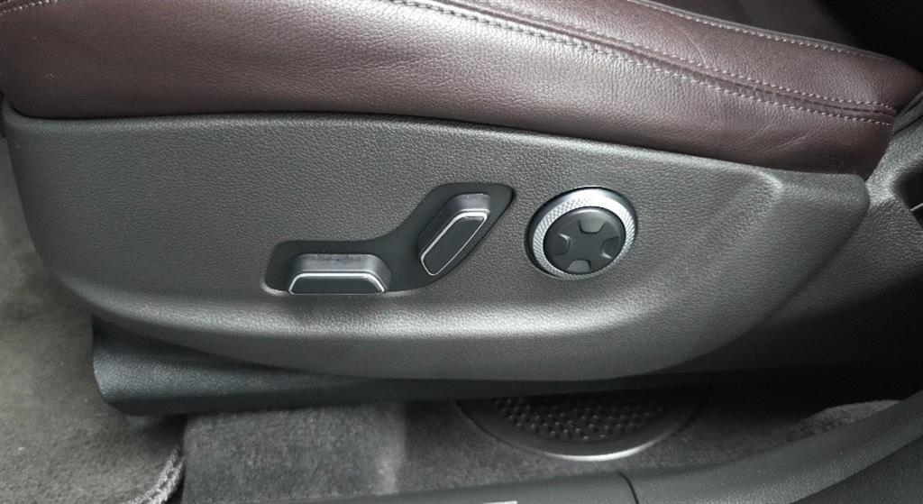 Genesis GV70 2023 Blanco - Importación desde Corea - HF Imports Iquique - Foto 17