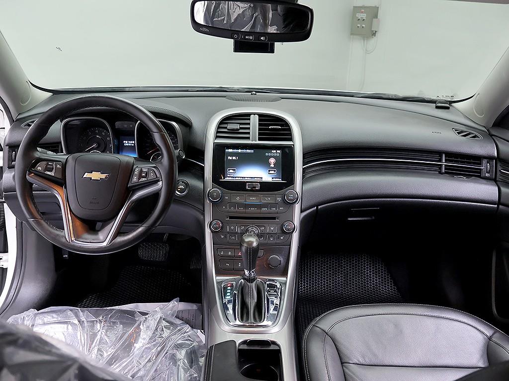 Chevrolet Malibu - Vista 9