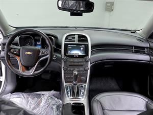 Chevrolet Malibu - Vista 10
