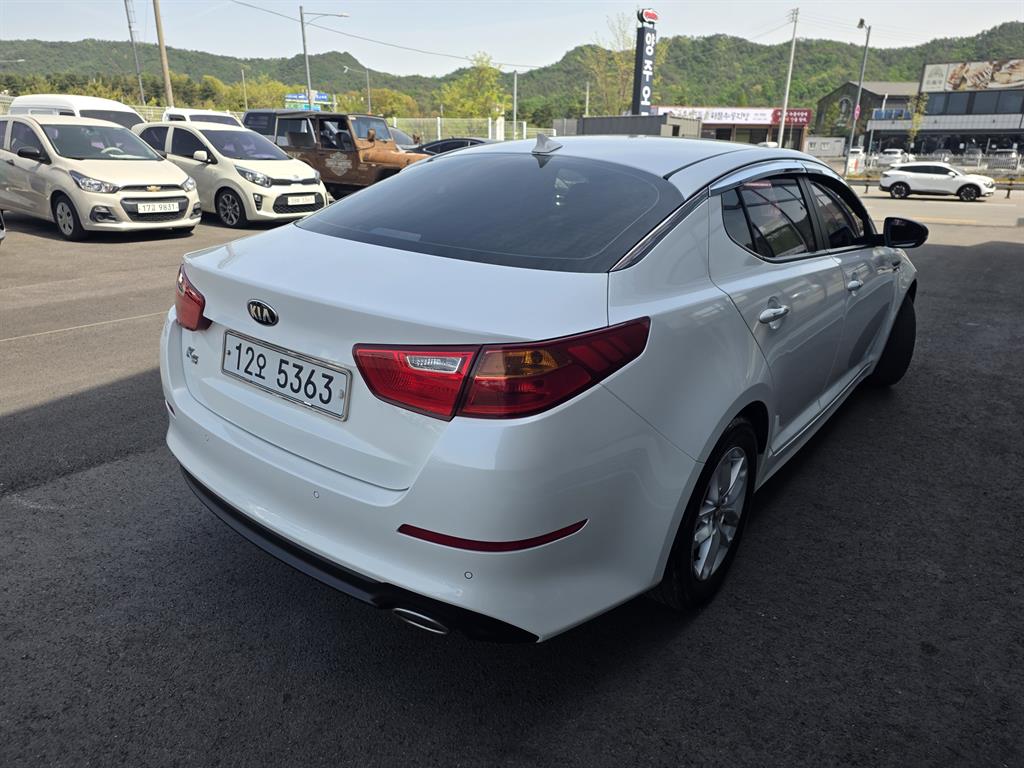 KIA K5 - Vista 2