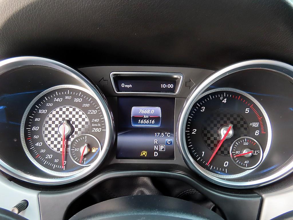 Mercedes Benz GLE Class - Vista 9