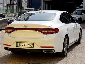 HYUNDAI Grandeur - Vista 8