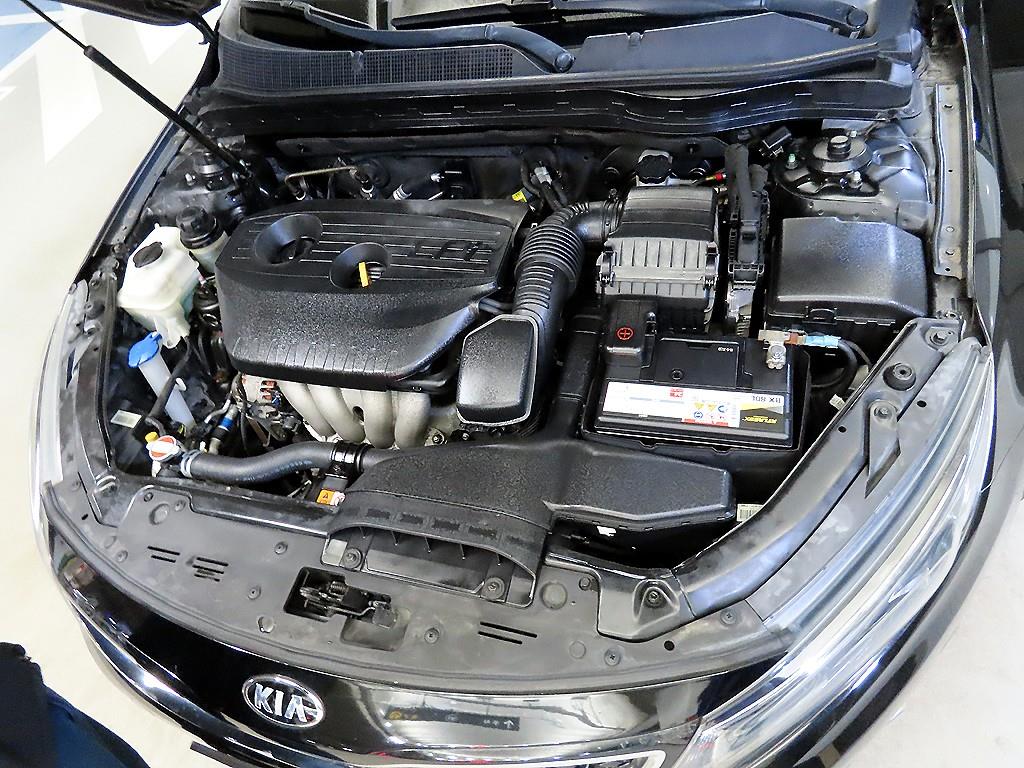 KIA K5 2015 Negro - Importación desde Corea - HF Imports Iquique - Foto 17