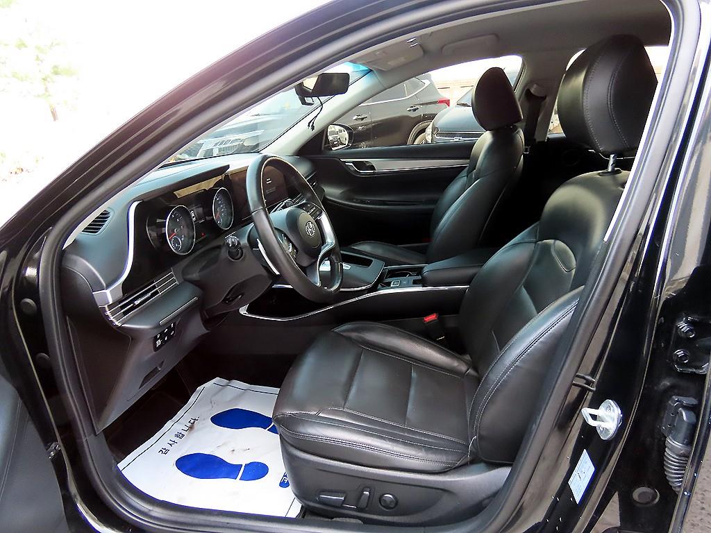 HYUNDAI Grandeur - Vista 5