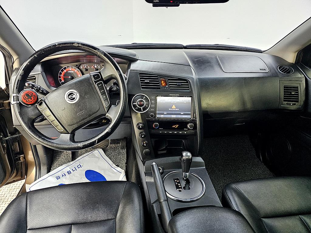 Ssangyong Korando - Vista 5