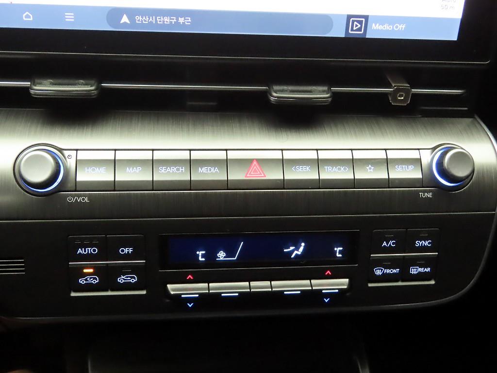 HYUNDAI Kona - Vista 9