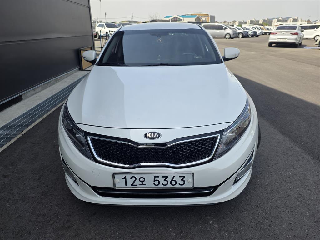 KIA K5 - Vista 3