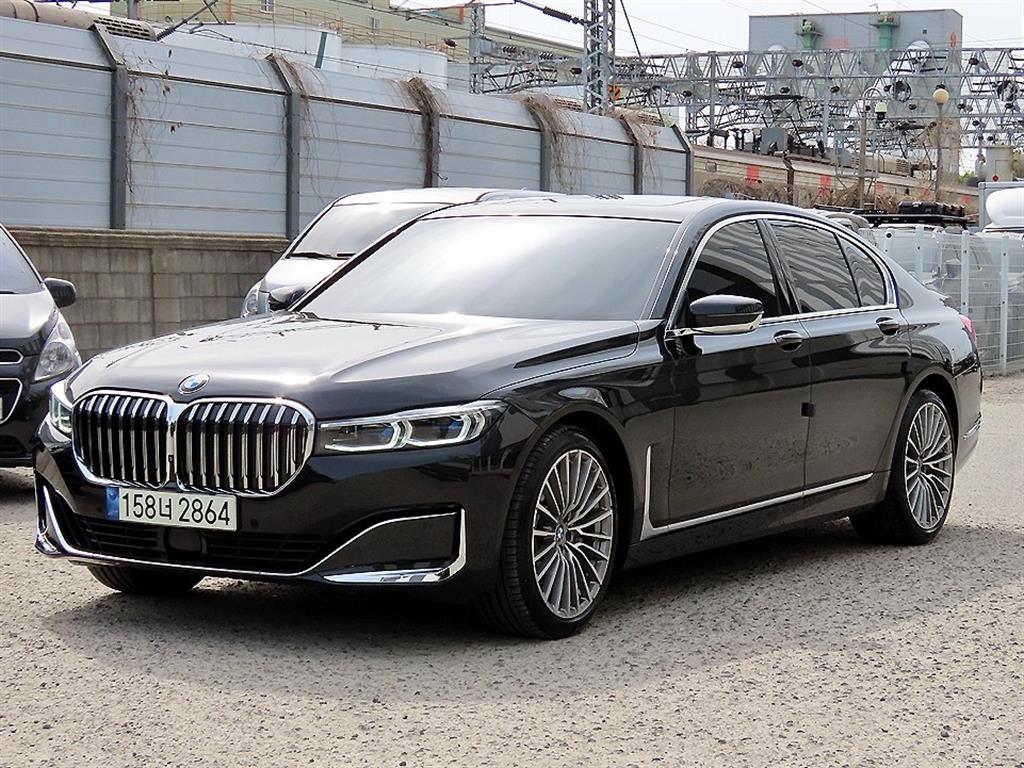 BMW 7 Series - Vista 2