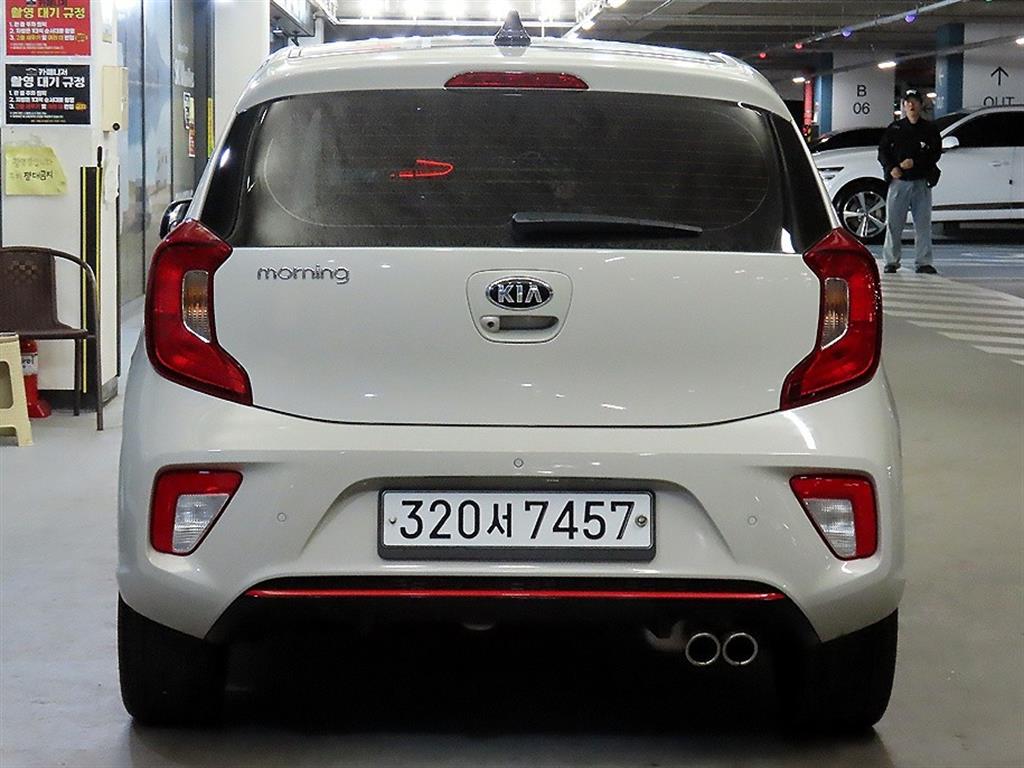 KIA Morning - Vista 5