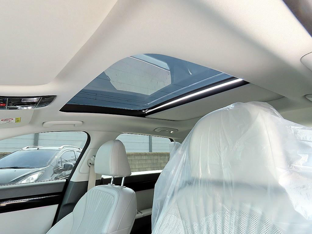 HYUNDAI Grandeur 2023 Blanco - Importación desde Corea - HF Imports Iquique - Foto 16