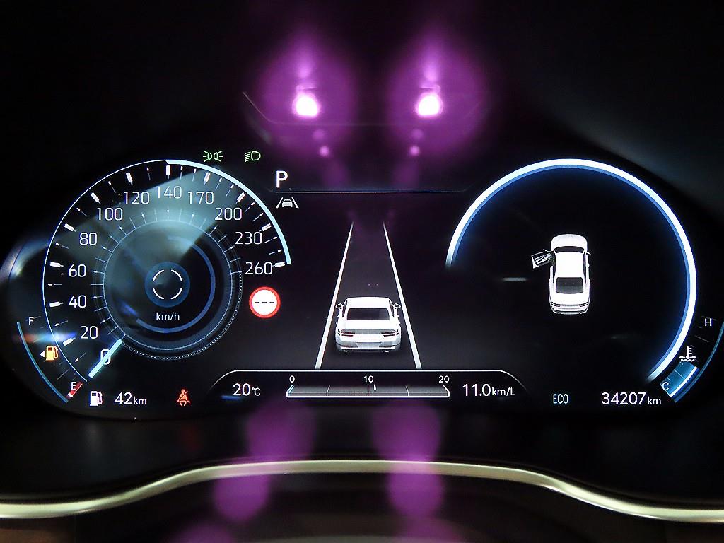 Genesis G80 - Vista 9