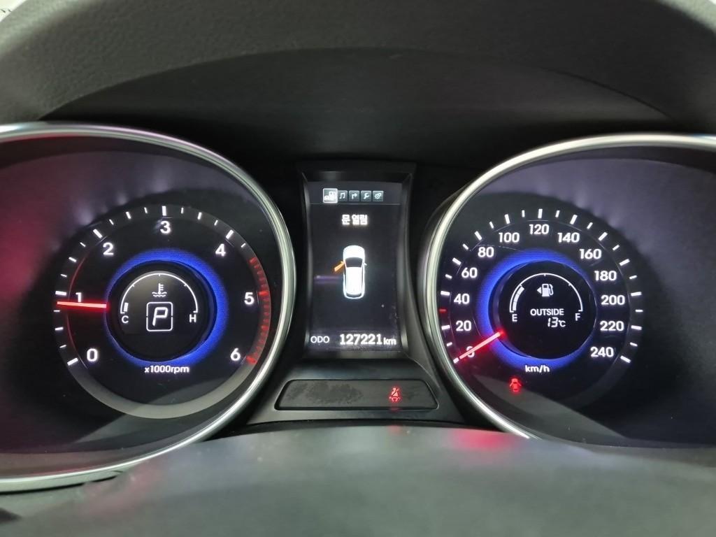 HYUNDAI Santa Fe - Vista 6