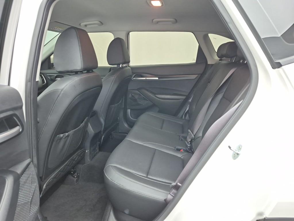 KIA Seltos - Vista 12