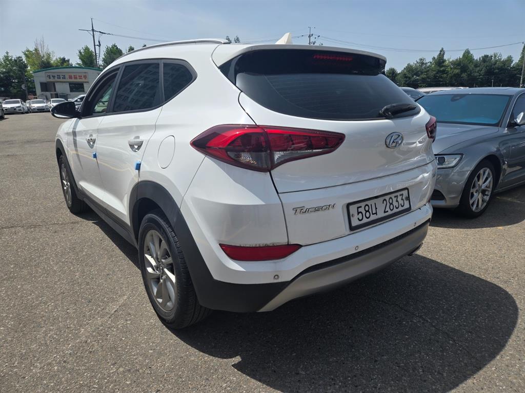 HYUNDAI Tucson - Vista 4