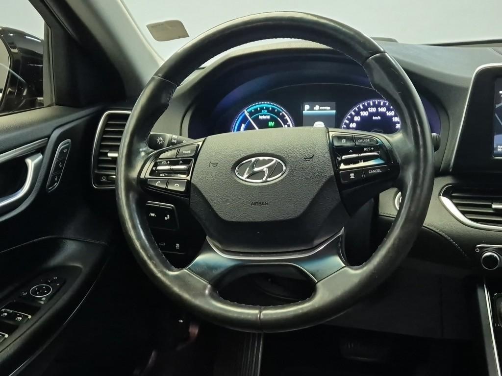 HYUNDAI Grandeur - Vista 9