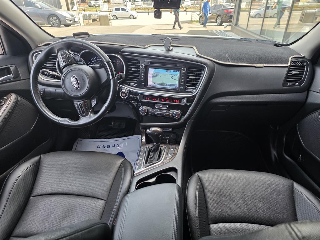 KIA K5 - Vista 7