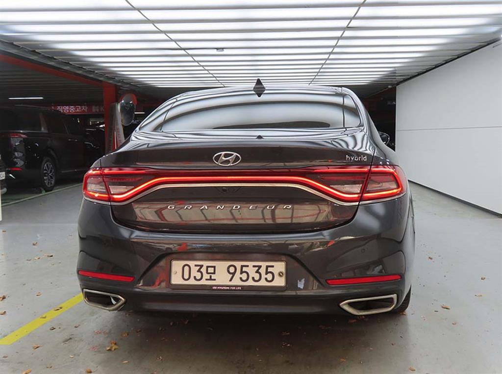 HYUNDAI Grandeur - Vista 3