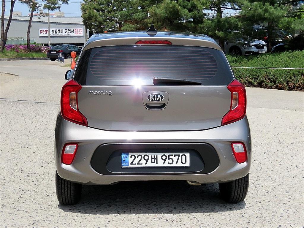KIA Morning - Vista 4