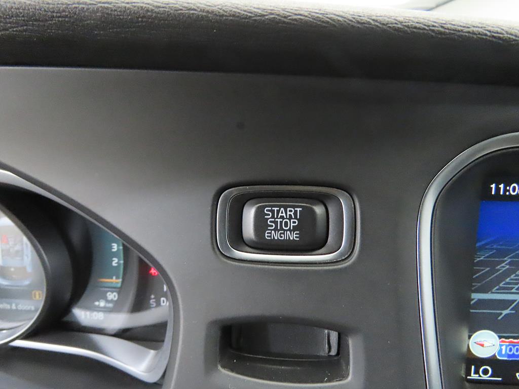 Volvo V40 2016 Plateado - Importación desde Corea - HF Imports Iquique - Foto 13