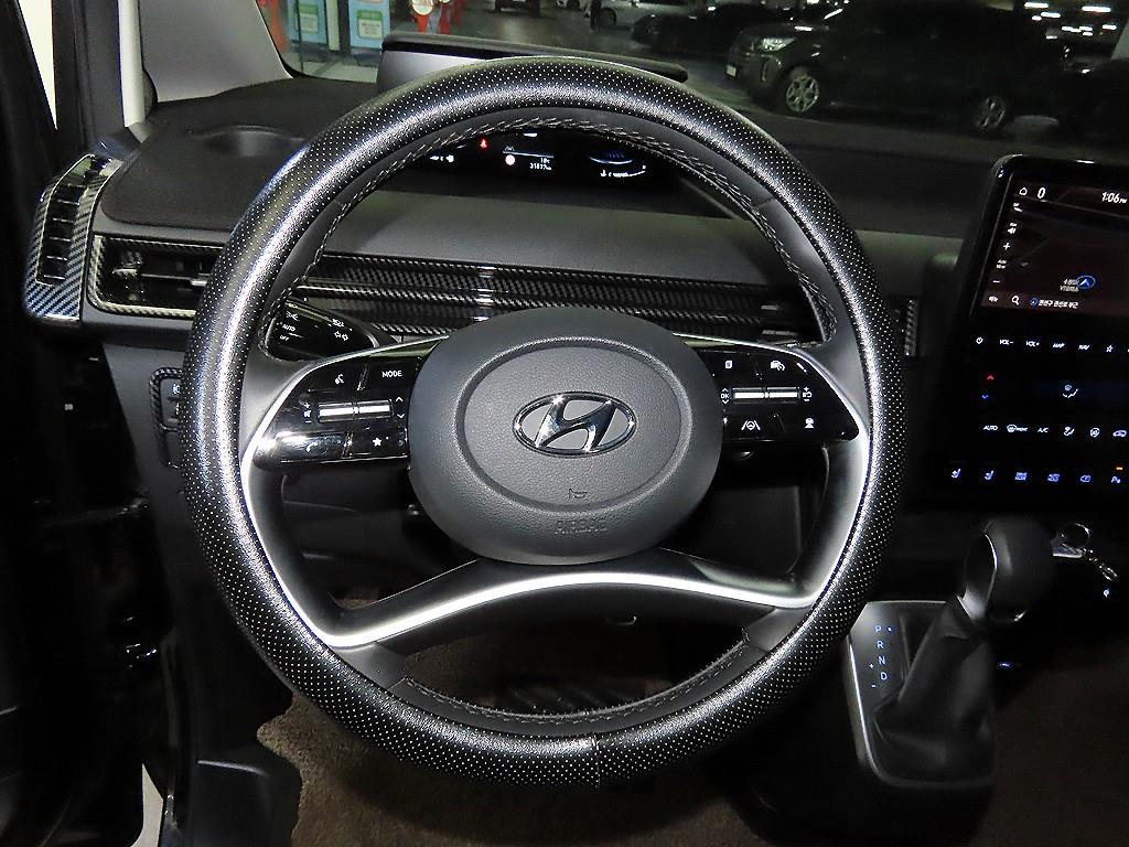 HYUNDAI Staria - Vista 8