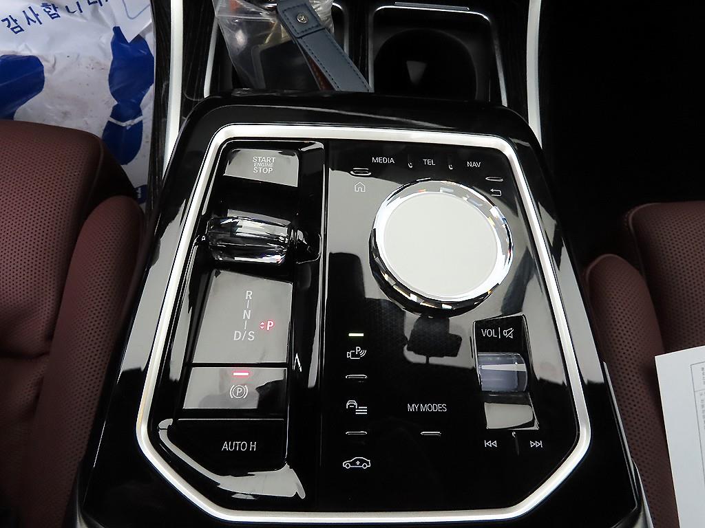 BMW 7 Series - Vista 10