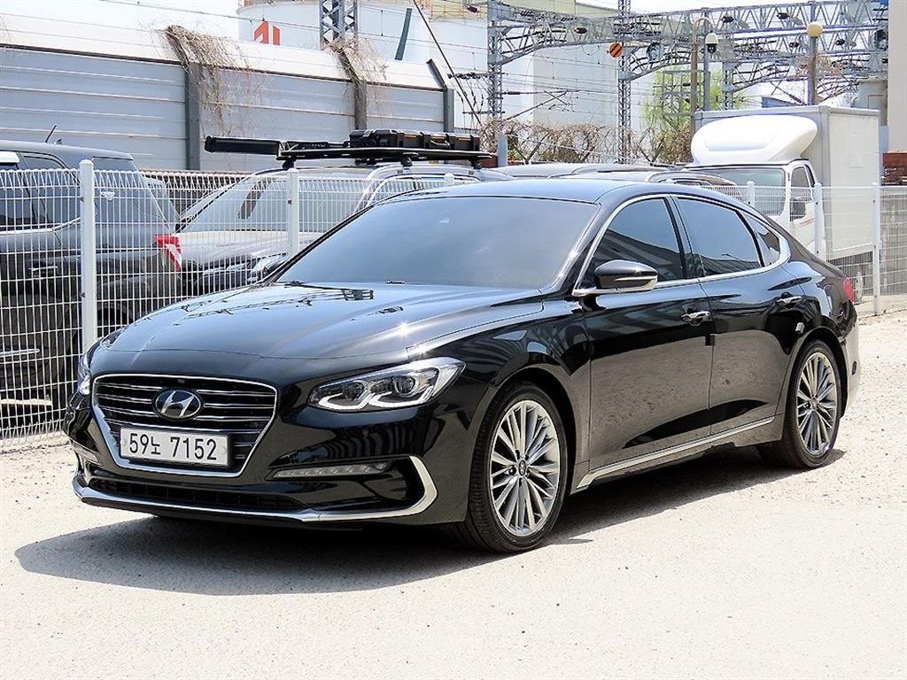 HYUNDAI Grandeur - Vista 2