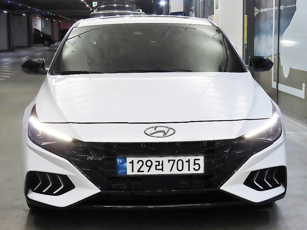 HYUNDAI Avante - Vista 2