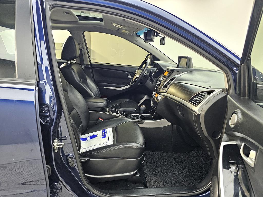 Ssangyong Korando 2016 Azul - Importación desde Corea - HF Imports Iquique - Foto 15