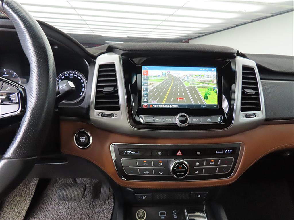 Ssangyong Rexton - Vista 10