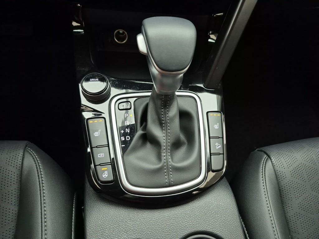 KIA Seltos - Vista 8