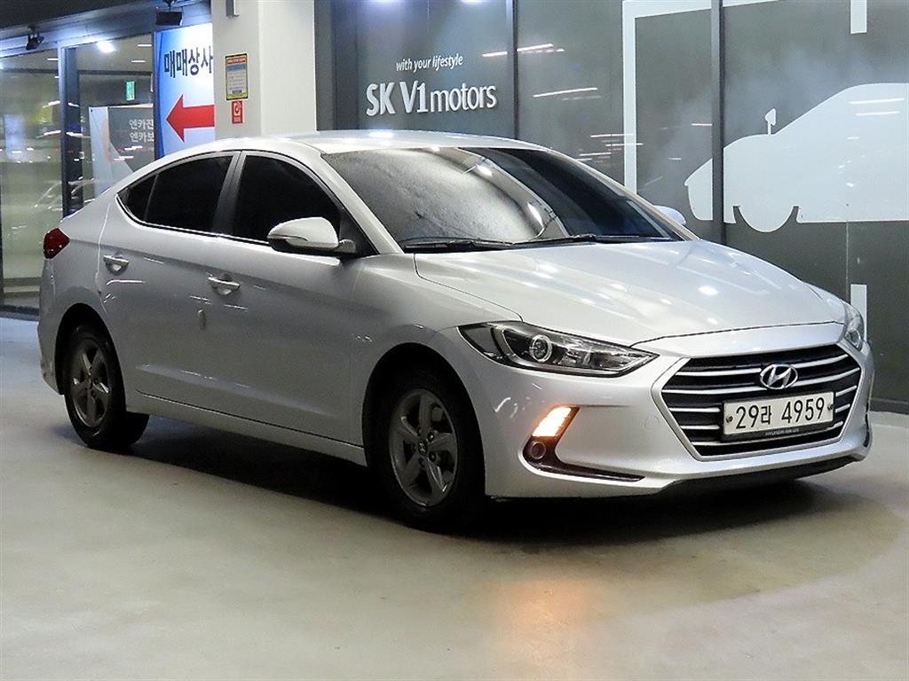 HYUNDAI Avante 2017 Plateado - Importación desde Corea - HF Imports Iquique - Foto 1