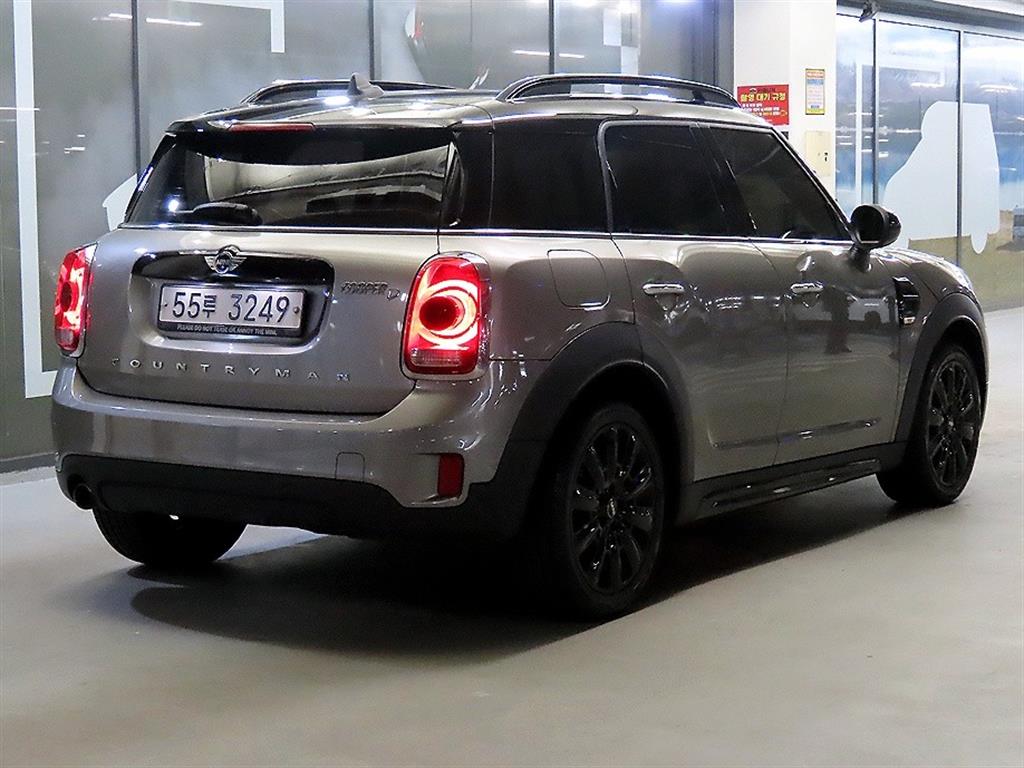 Mini Countryman - Vista 4