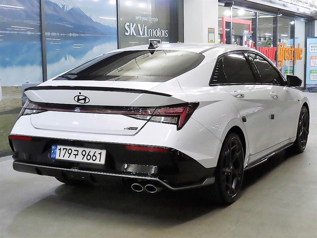 HYUNDAI Avante - Vista 4