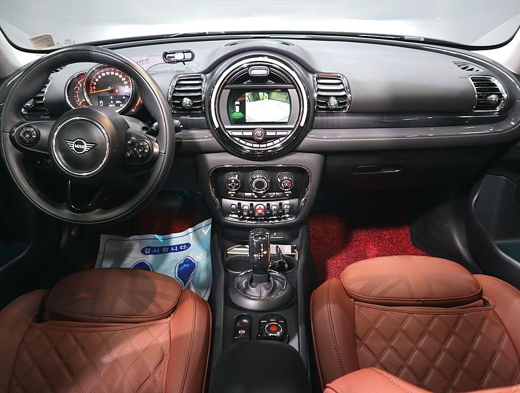Mini Clubman - Vista 5