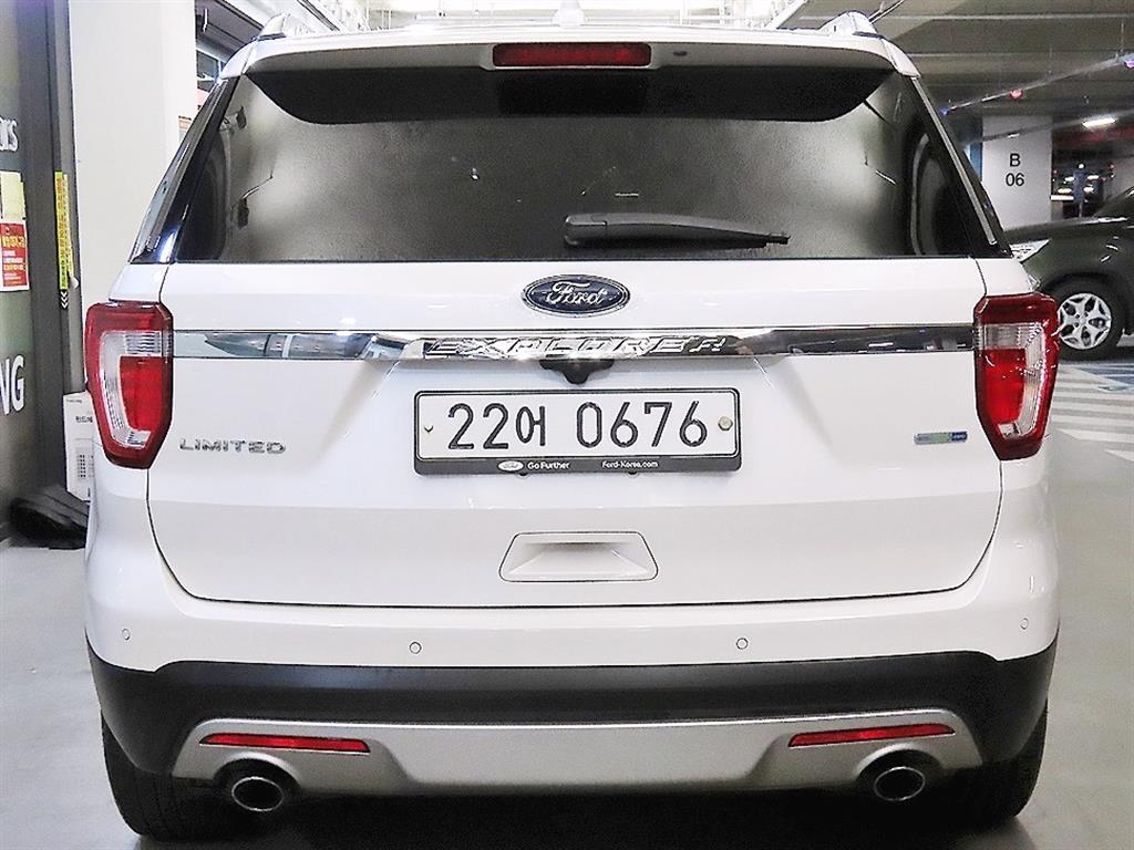 Ford Explorer - Vista 5