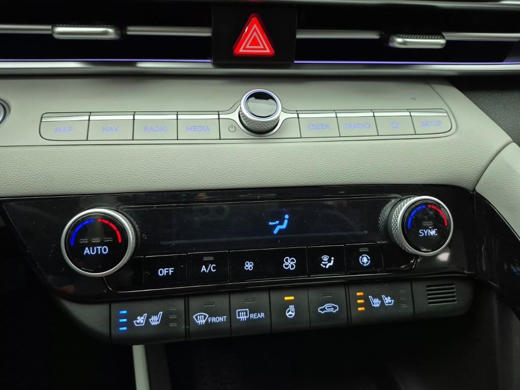 HYUNDAI Avante - Vista 10
