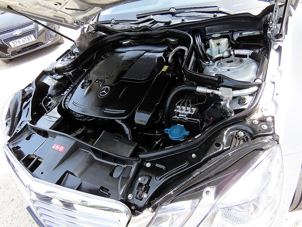 Mercedes Benz E class 2012 Gris - Importación desde Corea - HF Imports Iquique - Foto 19