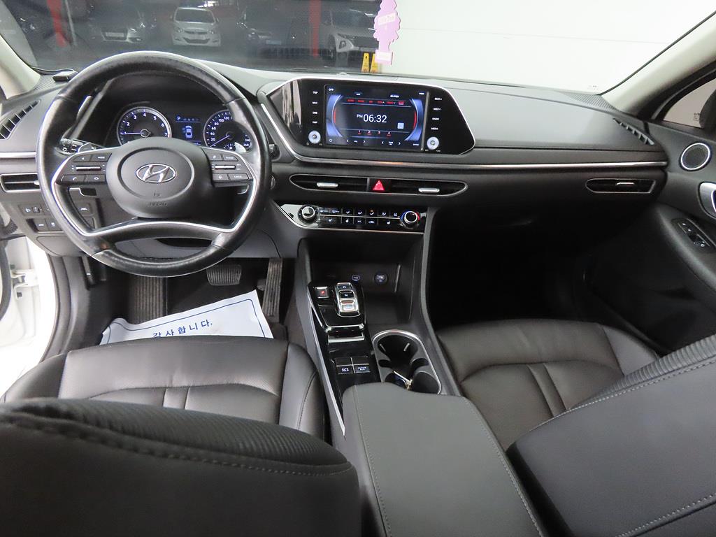 HYUNDAI Sonata - Vista 7
