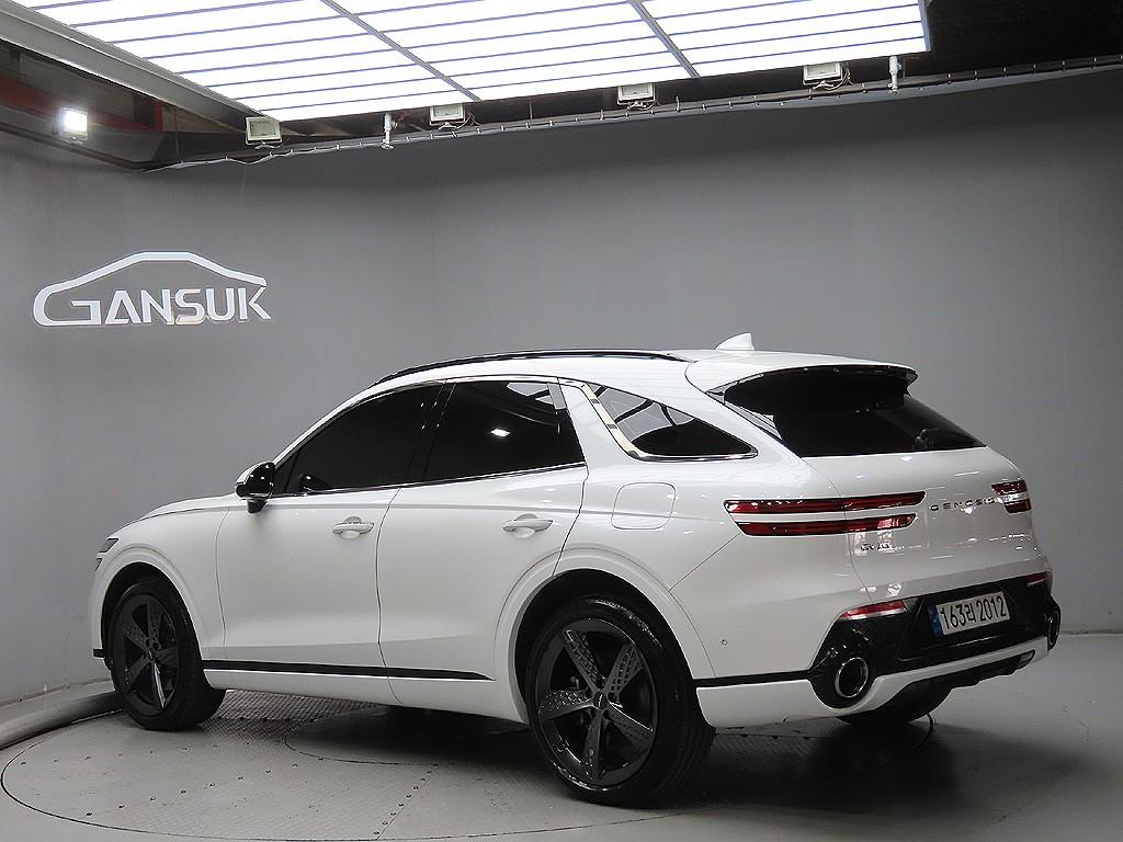Genesis G70 - Vista 5