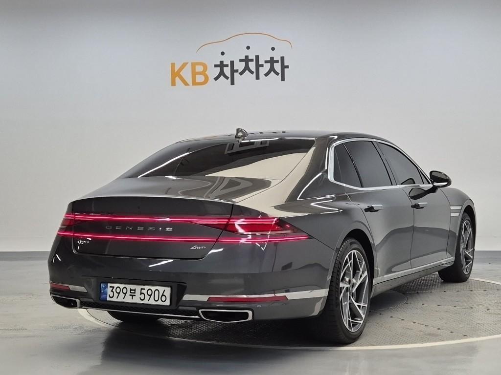 Genesis G90 - Vista 4